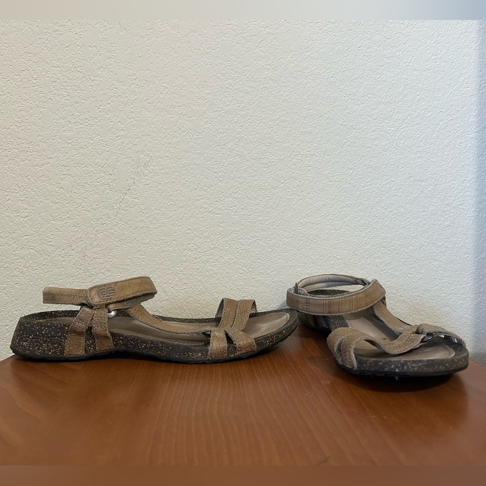 Teva Ventura Cork Sandals Tan Brown Adjustable Velcro Strappy Outdoor Size 8